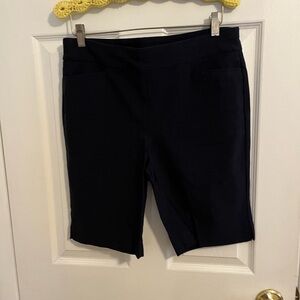 Chico’s navy Brigette shorts.